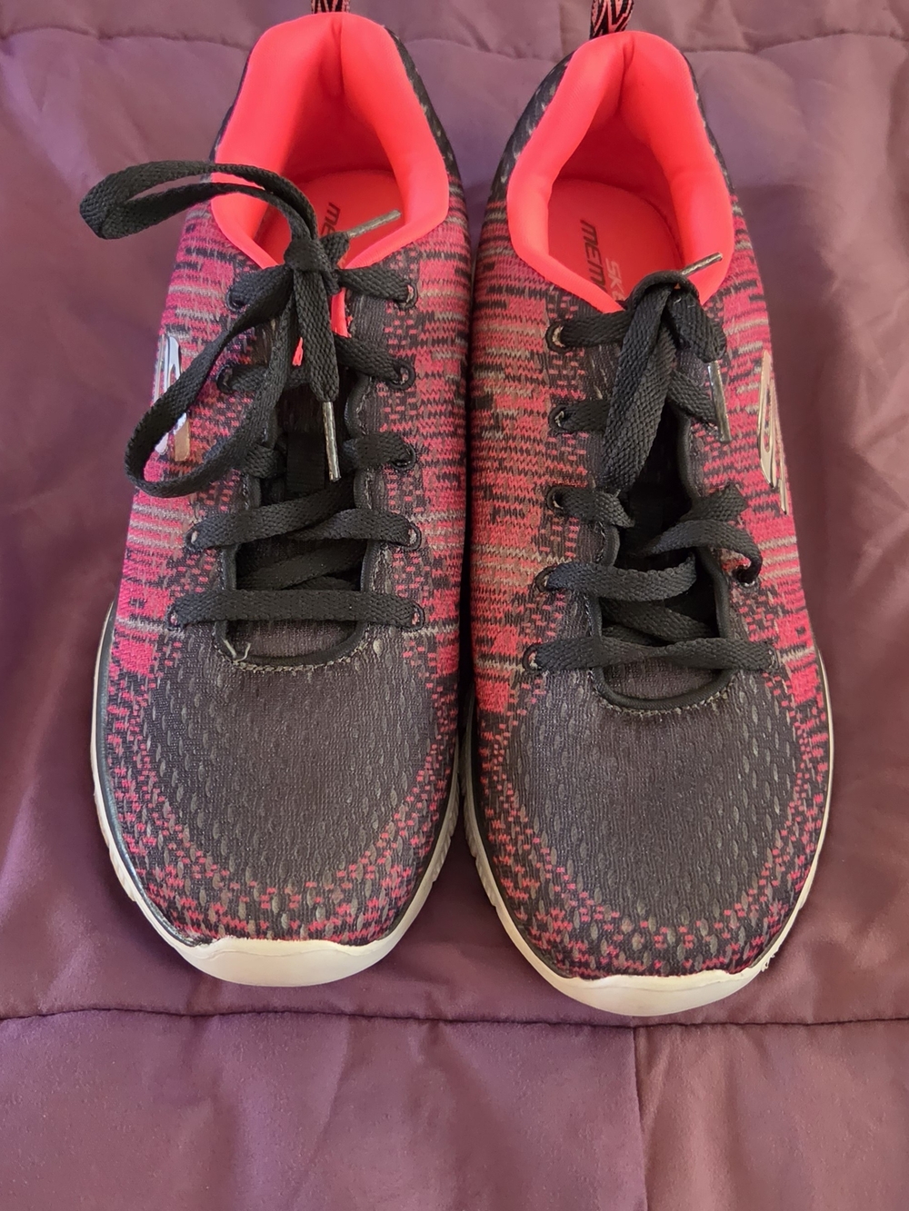 Skechers Women's Black and Hot Pink Knit Athletic Sneakers